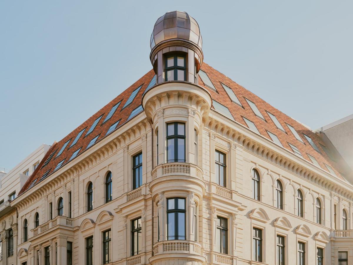 Boutique Hotel Chateau Royal Berlin Luaran gambar The building of the German National Museum of Photography in Cologne