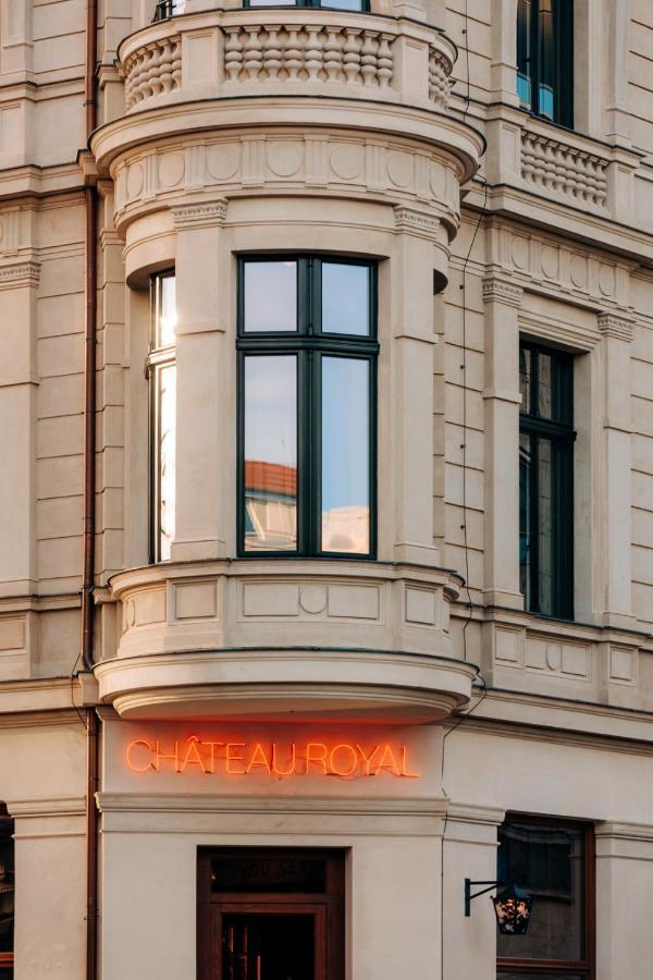 Boutique Hotel Chateau Royal Berlin Luaran gambar A bay window
