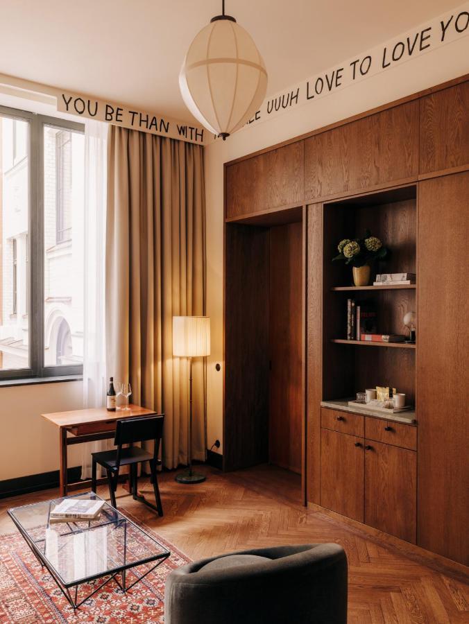Boutique Hotel Chateau Royal Berlin Luaran gambar A room at the Hotel Axelmannstein