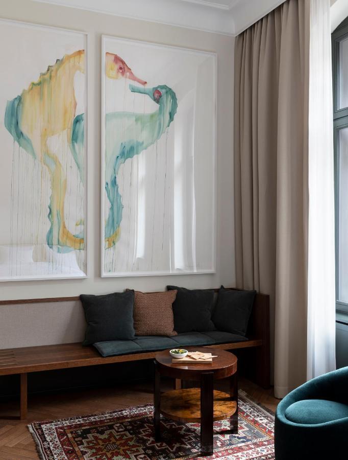 Boutique Hotel Chateau Royal Berlin Luaran gambar Interior of the hotel